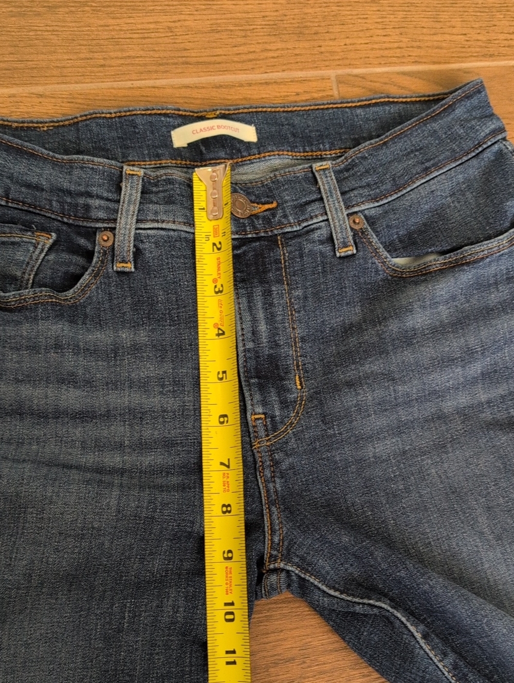 Levi's Classic Bootcut Jeans Size 6 - Picture 5 of 9